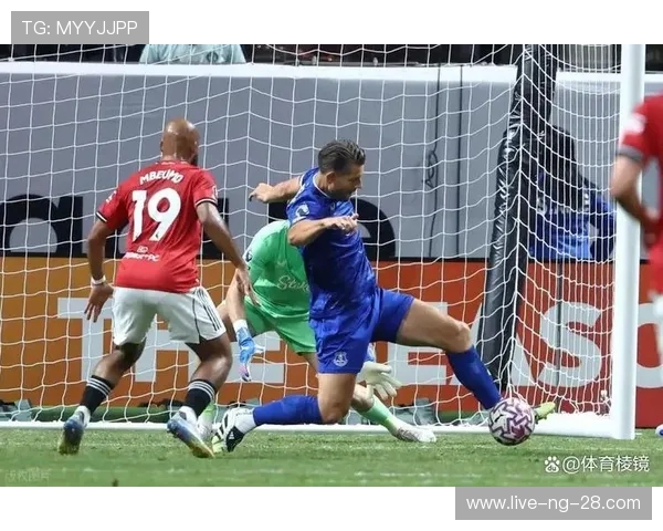 富勒姆与埃弗顿激战正酣比分悬念引发球迷热议